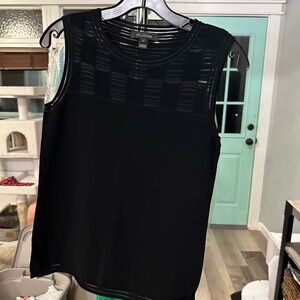 St. John Black Tank Top with Round Neckline and Sleeveless Design